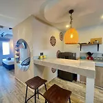 Charming Studio Near Old Town