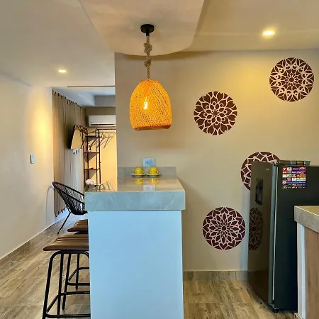 Charming Near Old Town Apartamento *