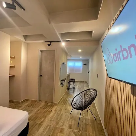 Apartment Charming Near Old Town